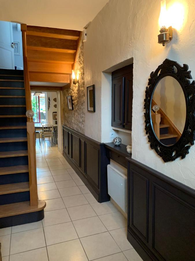La Maison Du Bourg B&B Пюиссеген Экстерьер фото