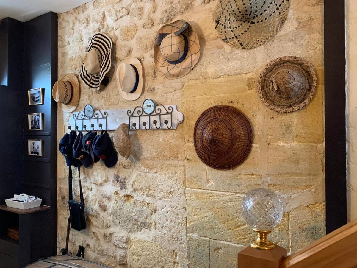 La Maison Du Bourg B&B Пюиссеген Экстерьер фото